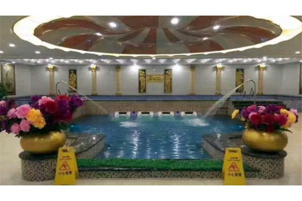 重庆温泉桑拿必看：预约还是随意？